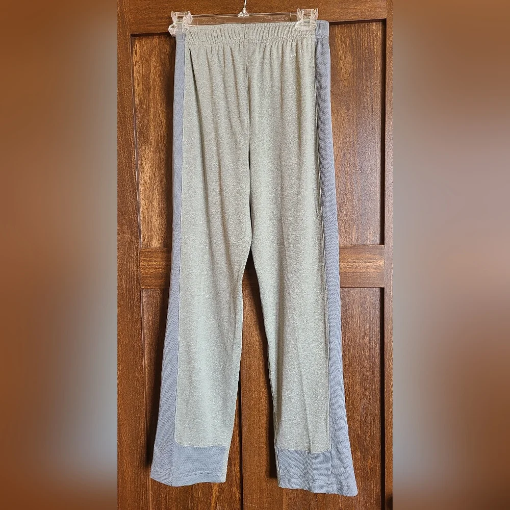 NWT! Youth Nike pants - Picture 3 of 8